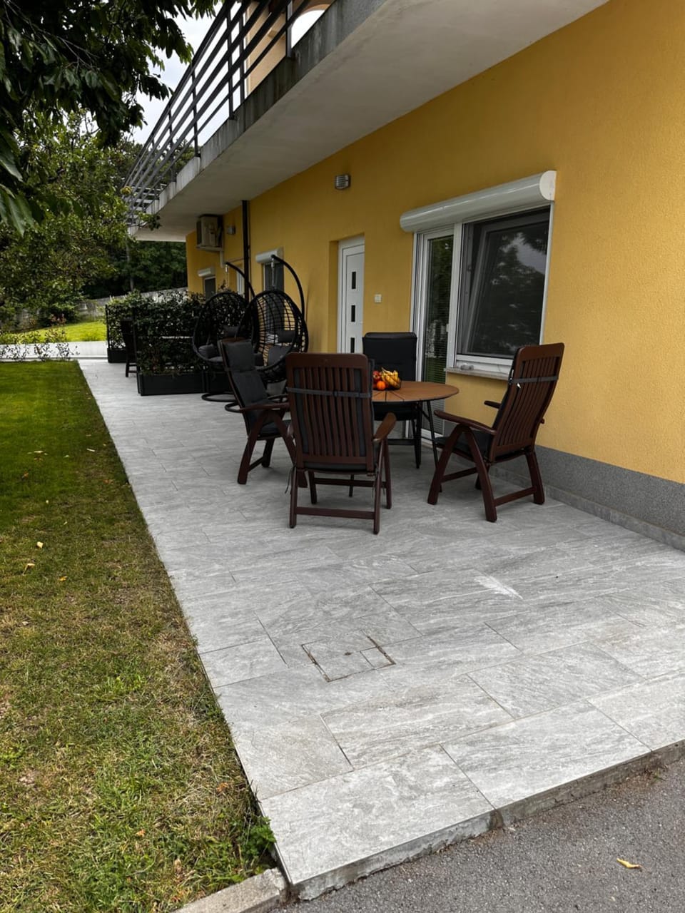 Patio, Garden view