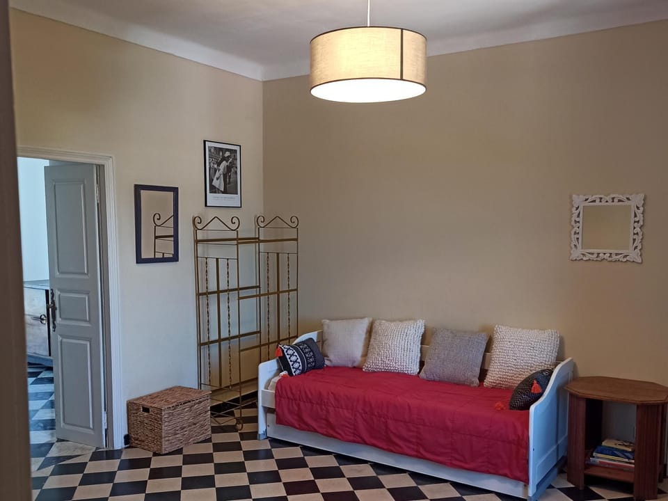 Bed, Photo of the whole room, Seating area, Bedroom