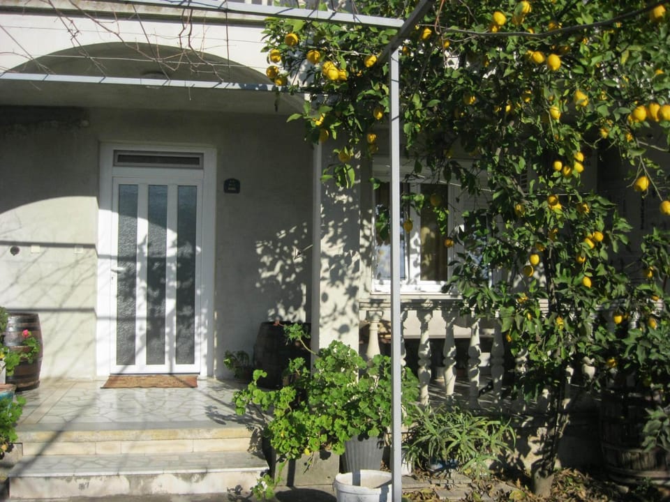 Facade/entrance, Day