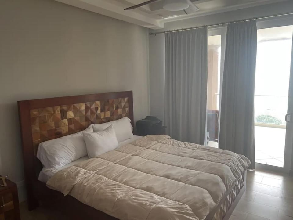 Break Water Point Penthouse 7th Floor Apartment in Jaco