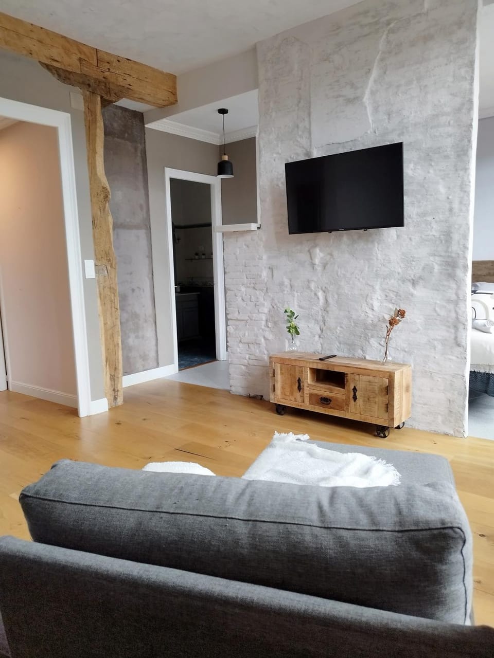 TV and multimedia, Seating area