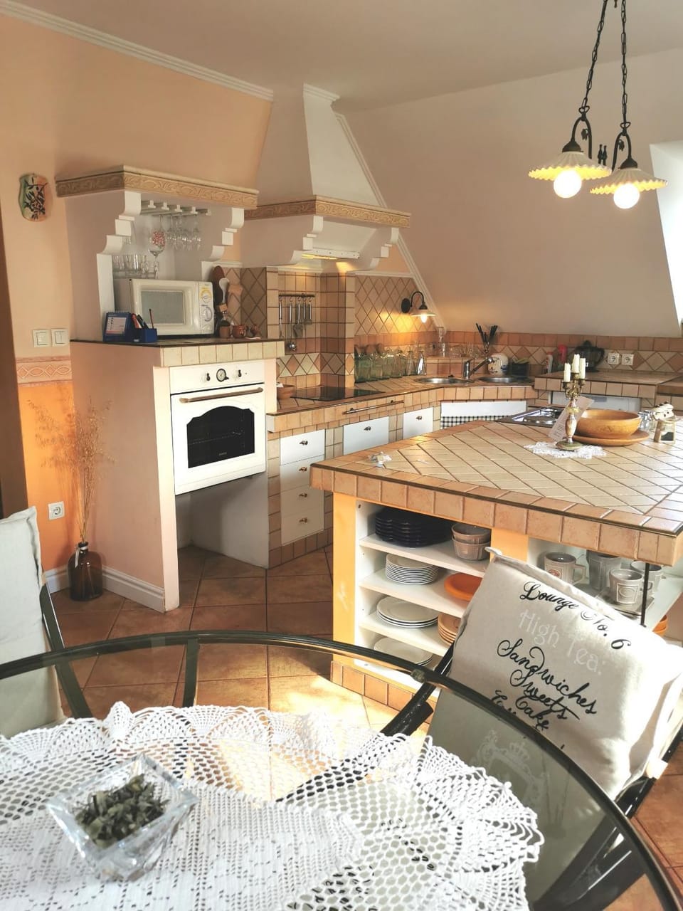 Kitchen or kitchenette, Dining area, dishwasher, pet friendly, stove