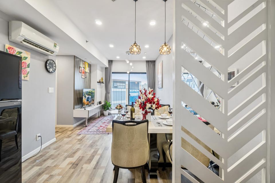 Cozy 2 Bedroom Condo in Masteri Thao Dien, Fully Furnished With Full Amenities Apartment in Ho Chi Minh City