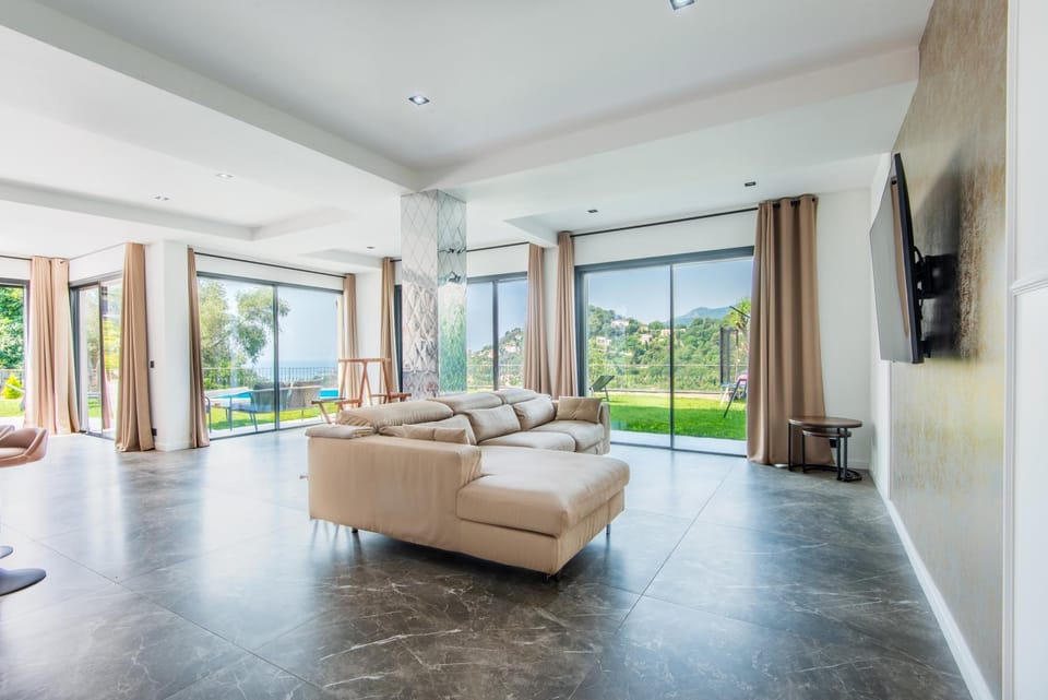 Jolie maison au calme House in Menton