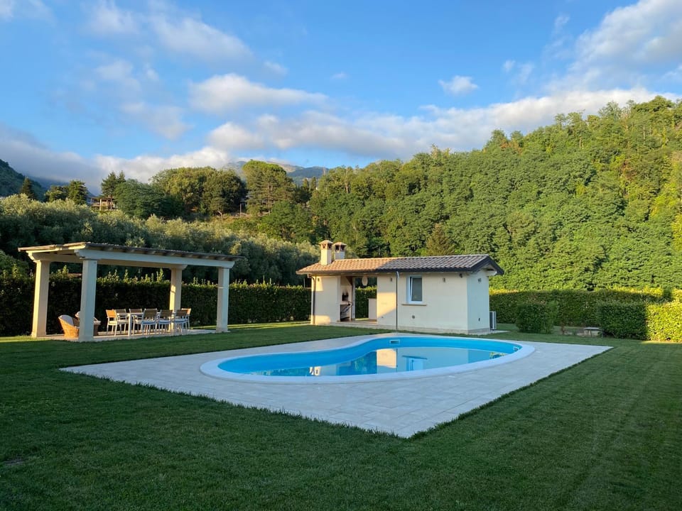 Garden, Swimming pool