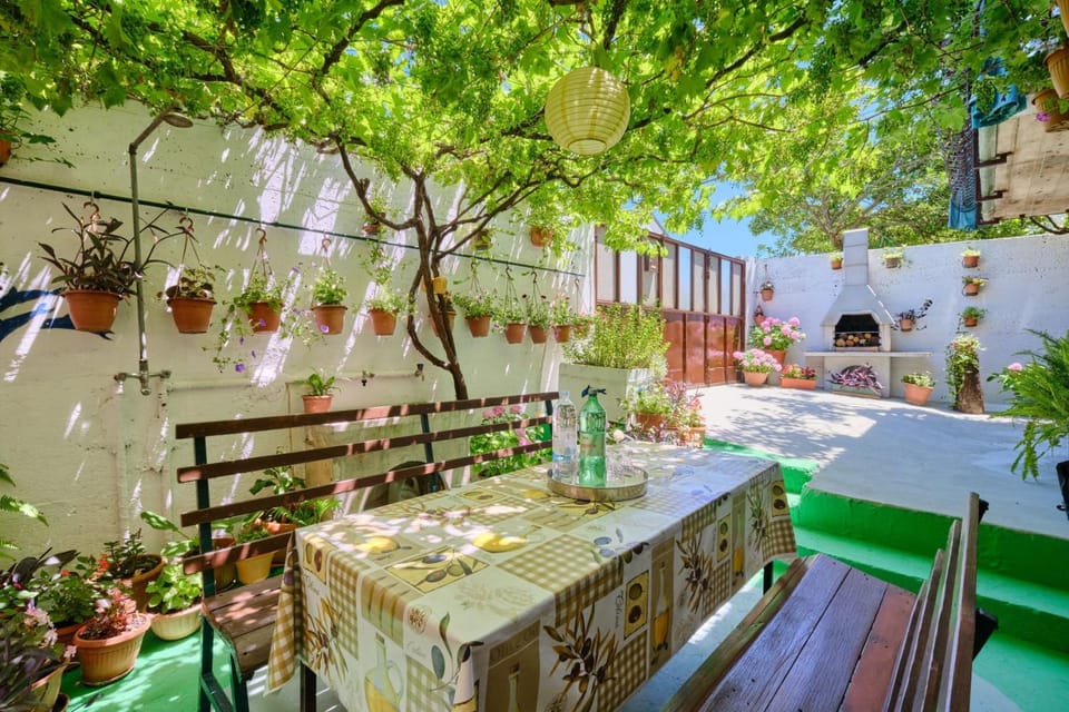 Inner courtyard view