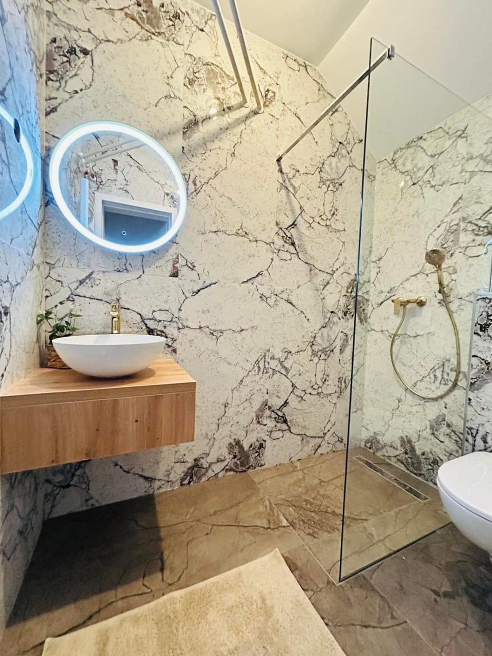 Shower, Toilet, Bathroom