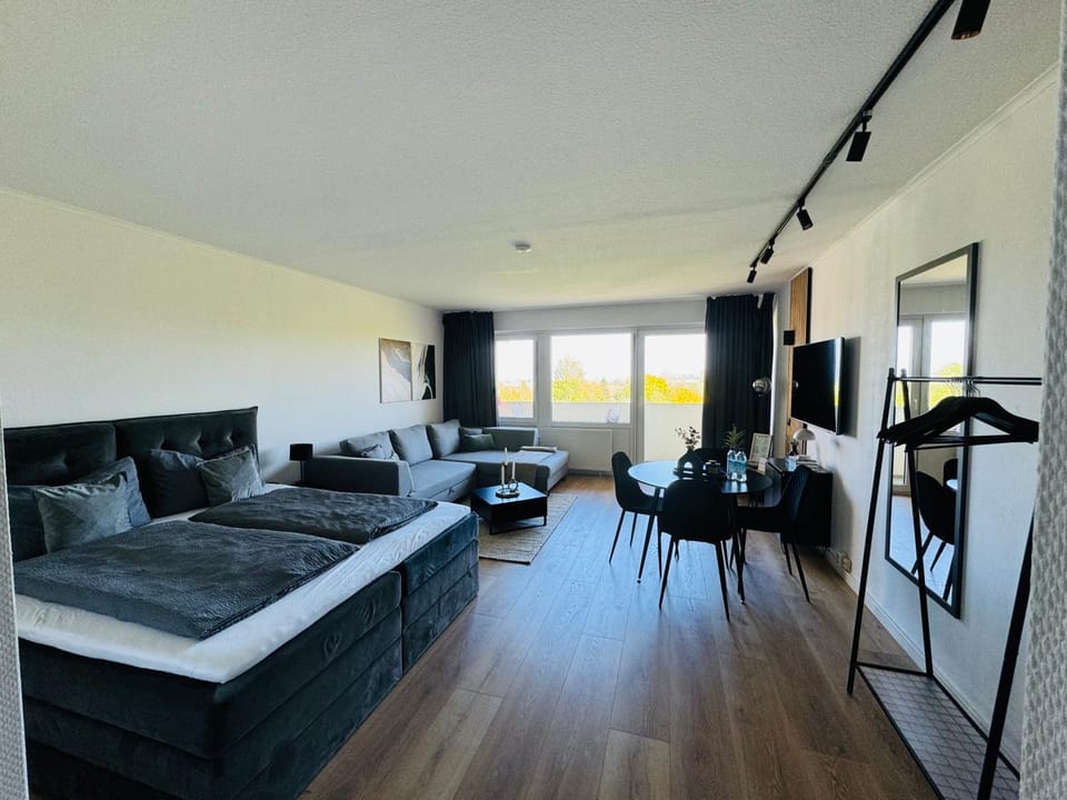 Bed, Living room