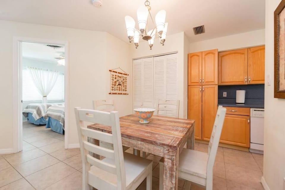 Siesta Villa Coralline - Charming Beach Villa on Siesta Key Villa in Siesta Beach