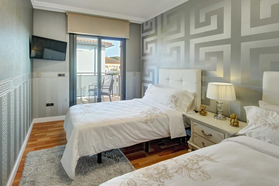 Balcony/Terrace, Bedroom