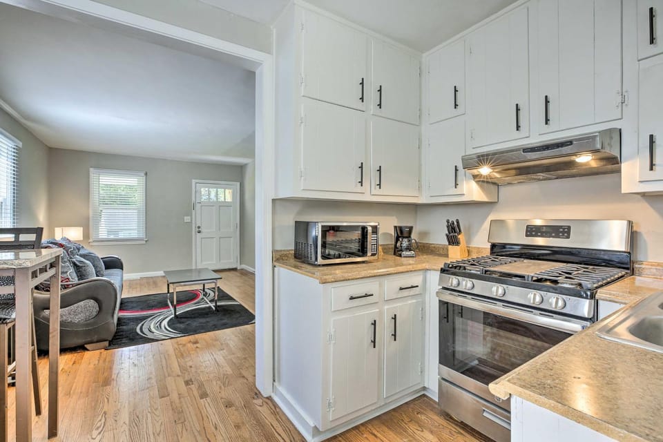 4 Mi to Int’l Soccer Play! Family-Friendly ATL Hub House in Atlanta