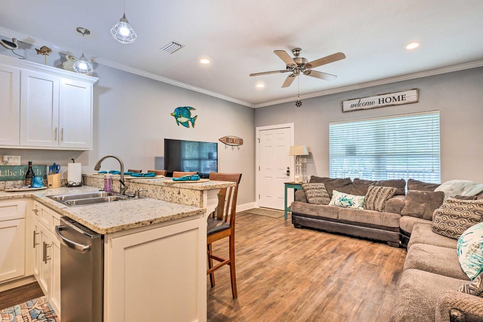Dauphin Island Retreat: 2 Blocks to Beach! House in Dauphin Island