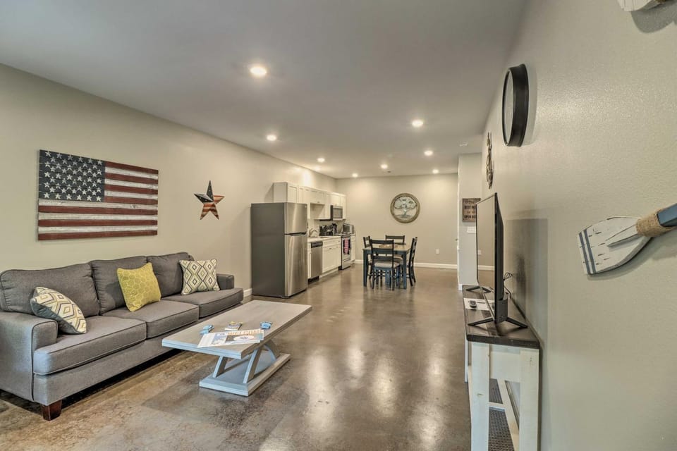 Less Than 1 Mi to Marina Beautiful Bull Shoals Retreat Apartment in Bull Shoals