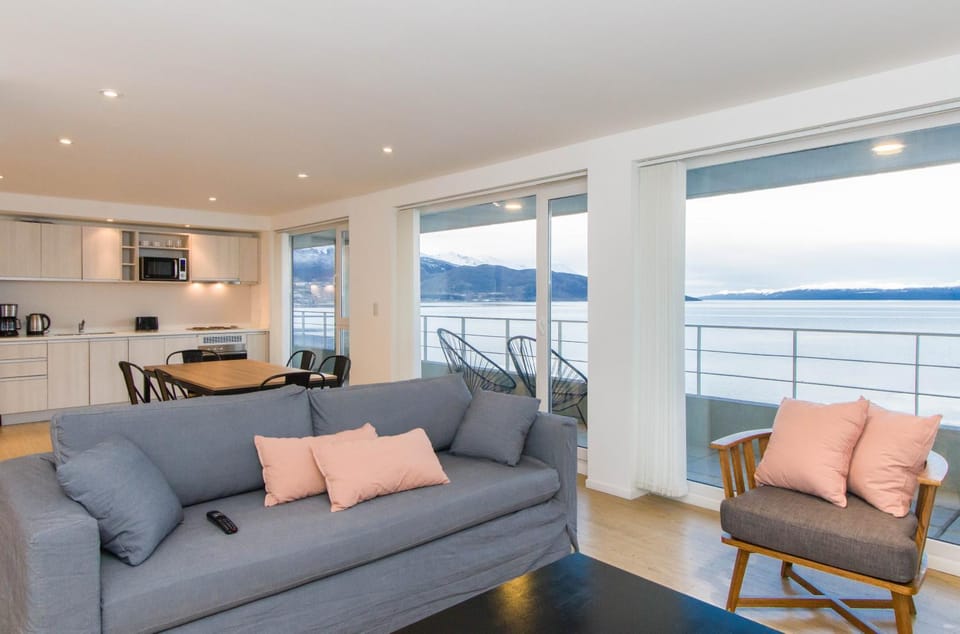 Living room, Sea view