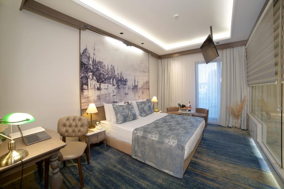 Bed, TV and multimedia, Balcony/Terrace, Bedroom, City view, Garden view, Sea view, heating, VIP