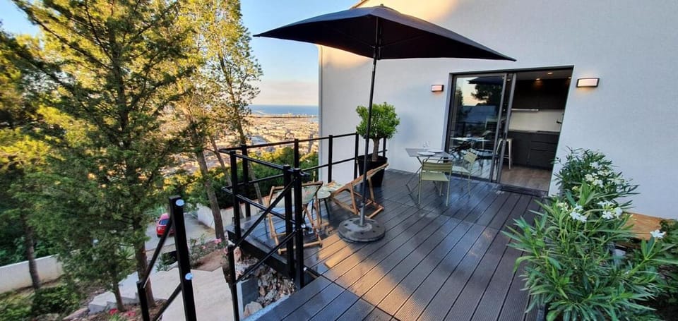 LE ROUQUIER Studio Terrasse, Vue Exceptionnelle, Climatisation Apartment in Occitanie