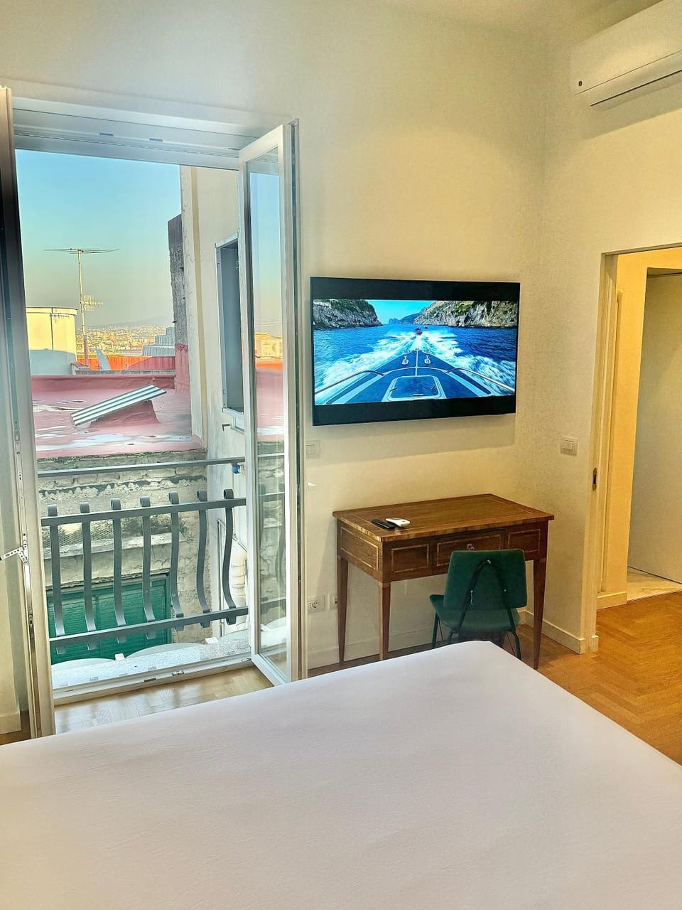 TV and multimedia, Balcony/Terrace, Bedroom