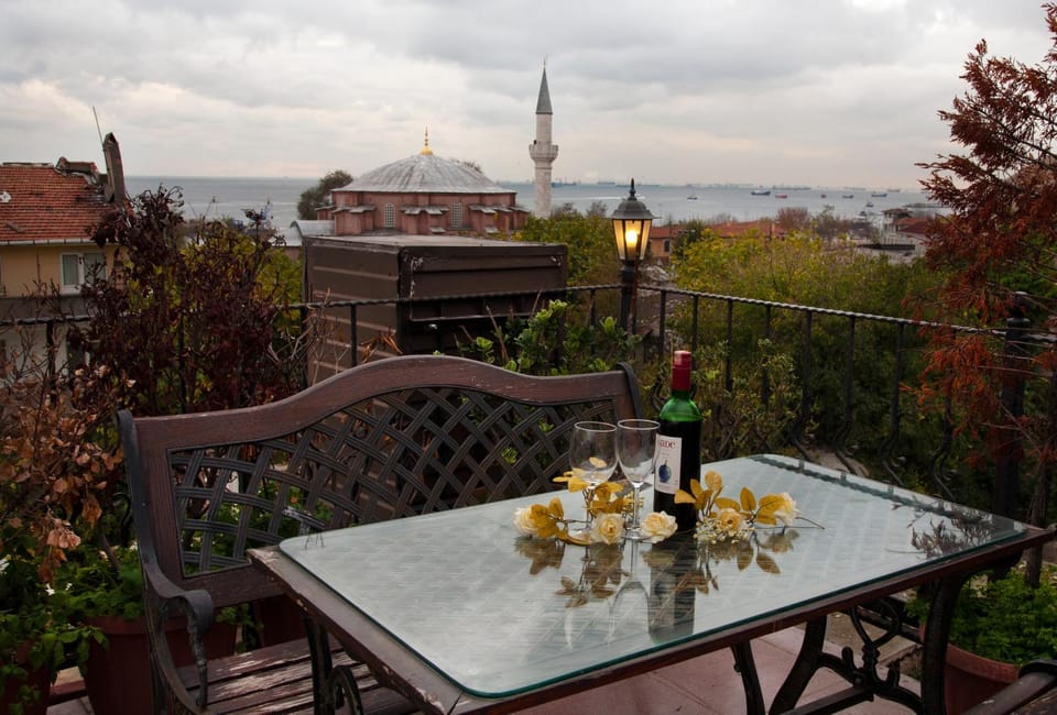 View (from property/room), Balcony/Terrace