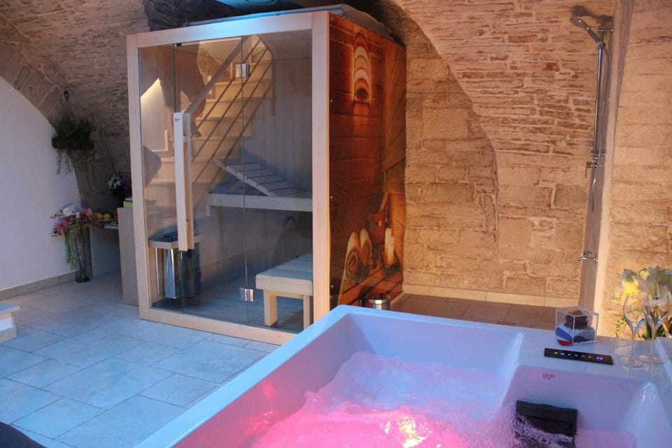 Sauna, Spa and wellness centre/facilities