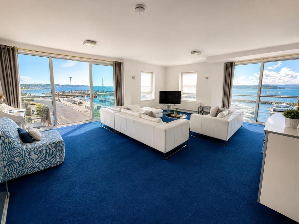 Natural landscape, Living room, Seating area, Sea view