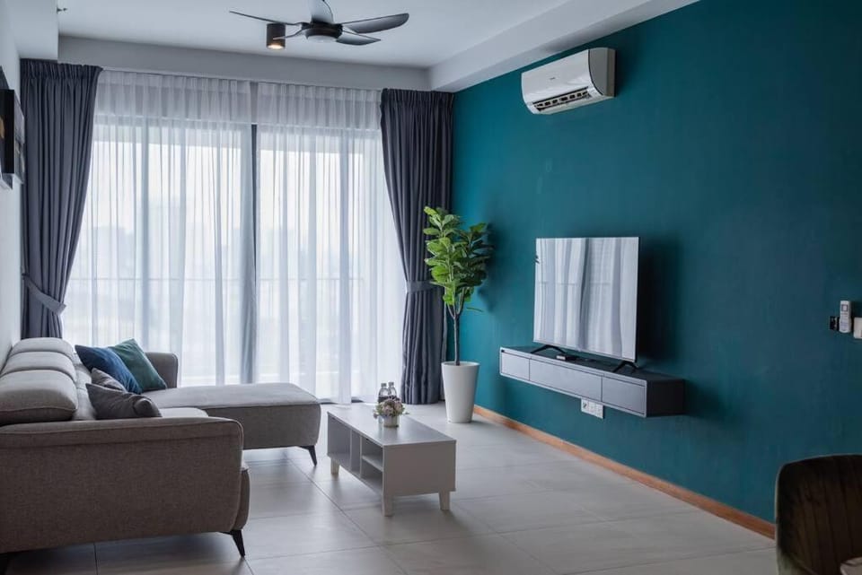 TV and multimedia, Living room, Seating area, fireplace, air conditioner
