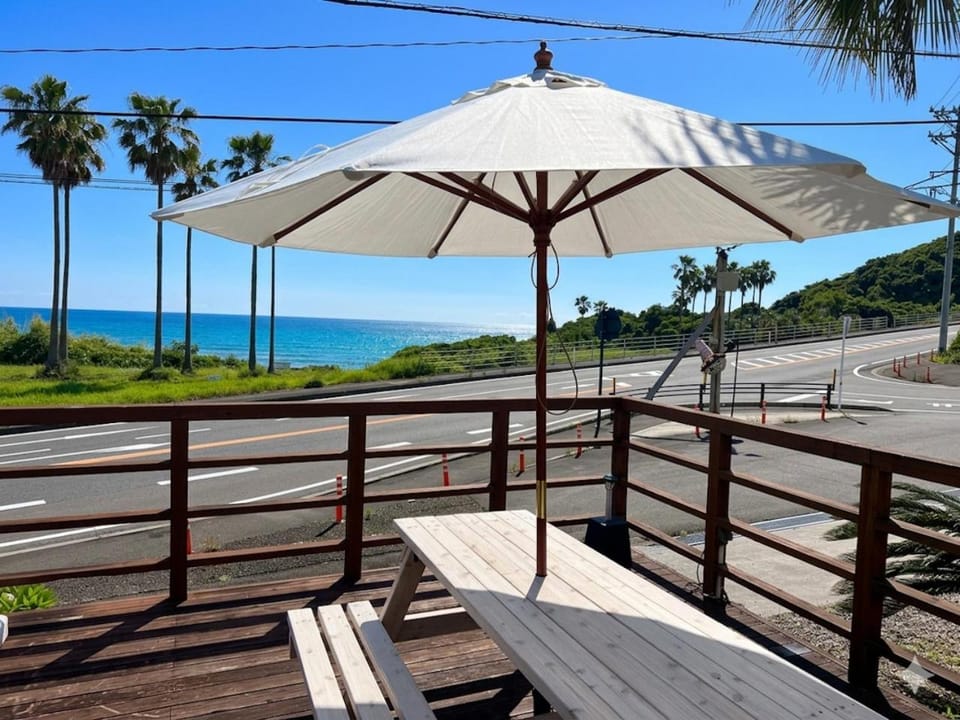 Spring, Day, Natural landscape, Balcony/Terrace, Sea view