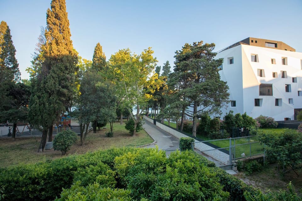 Garden, Garden view