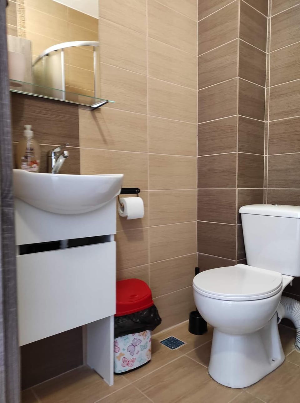 Shower, Toilet, Bathroom