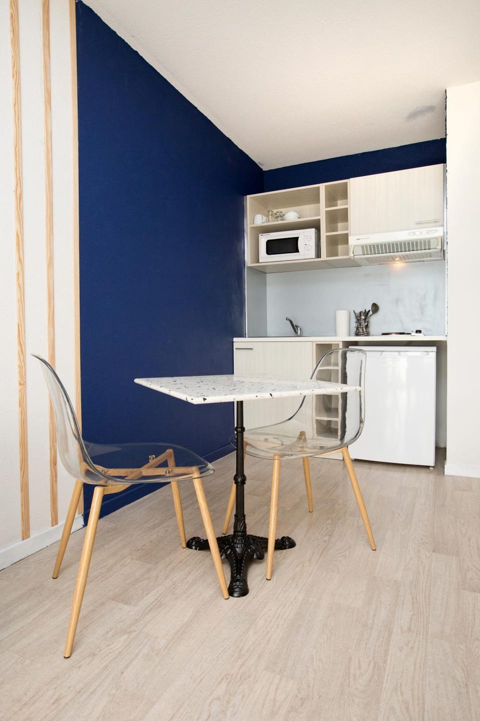 Grand studio avec climatisation, balcon proche gare centre ville Apartment in Lourdes