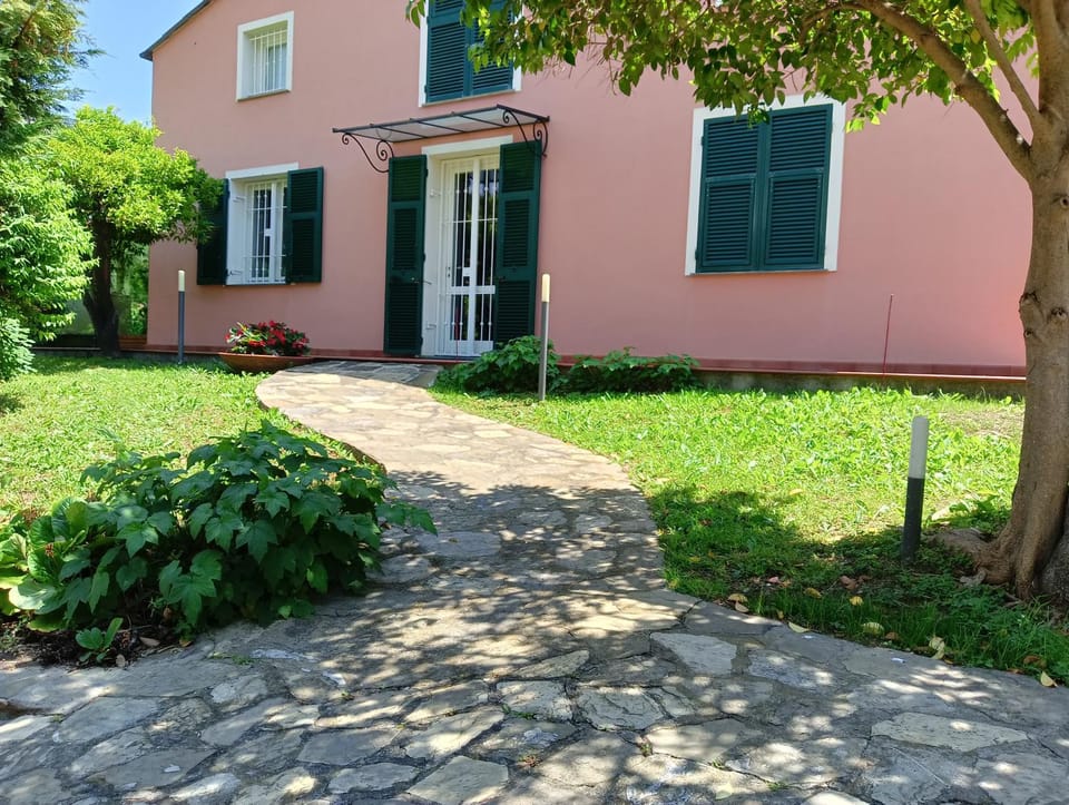 Property building, Garden