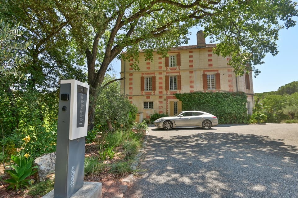 Château de Taradel Hotel in Lorgues