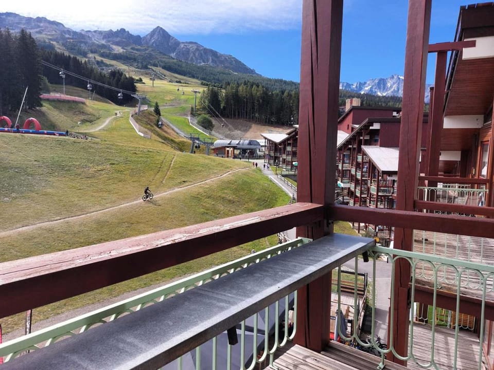 Résidence Tournavelles - Appartement 2 pièces 6 personnes en duplex, avec vue sur les pistes, skis aux pieds et proche des commerces, dans le village des MAE-2187 Apartment in Landry