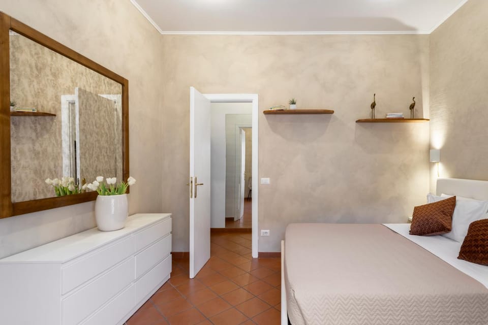 Bed, Bedroom, wardrobe, air conditioner