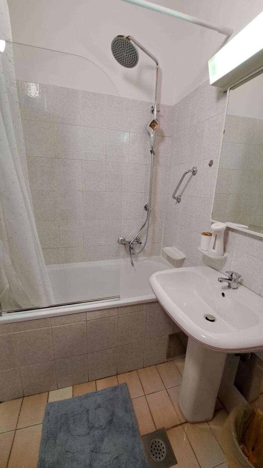 Shower, Bathroom, Bath