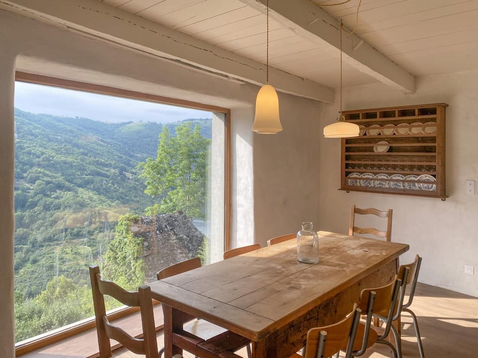 Day, Dining area, Mountain view
