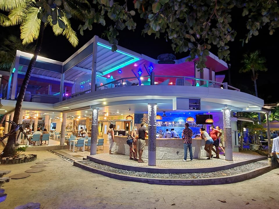Lounge or bar