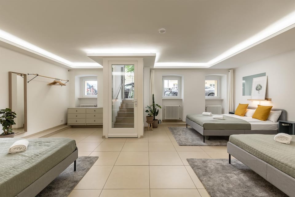 Photo of the whole room, Bedroom, towels