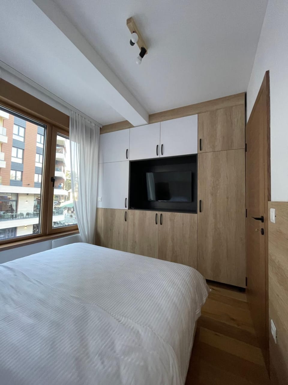 Bed, TV and multimedia