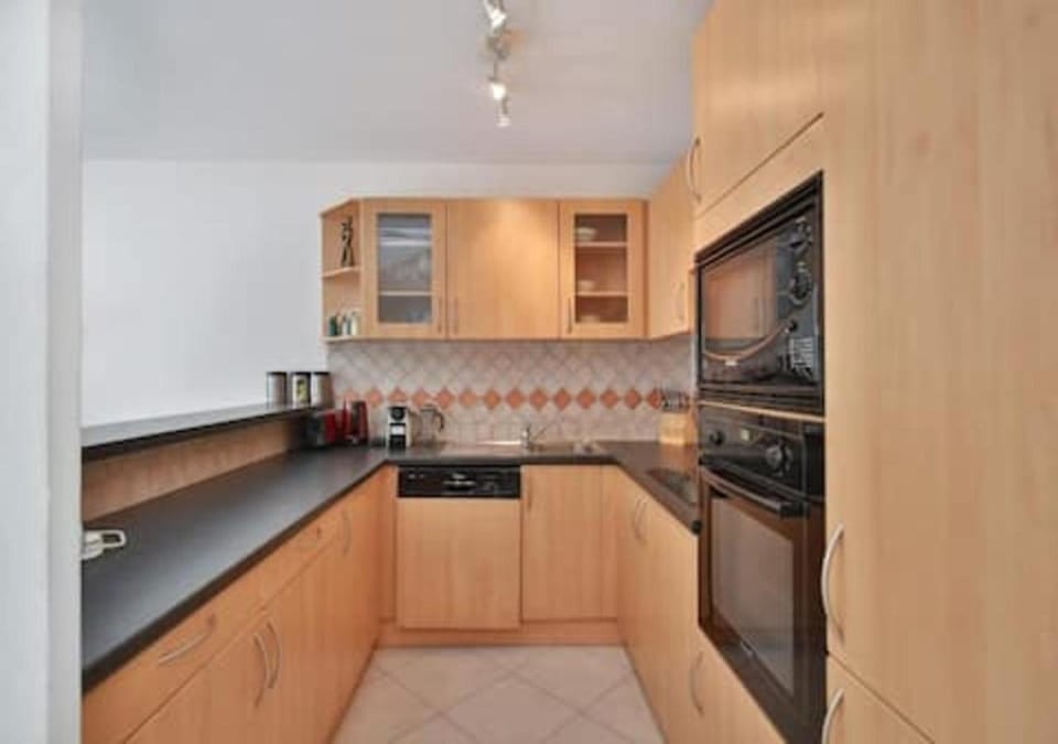 Kitchen or kitchenette, dishwasher, minibar, pet friendly, stove