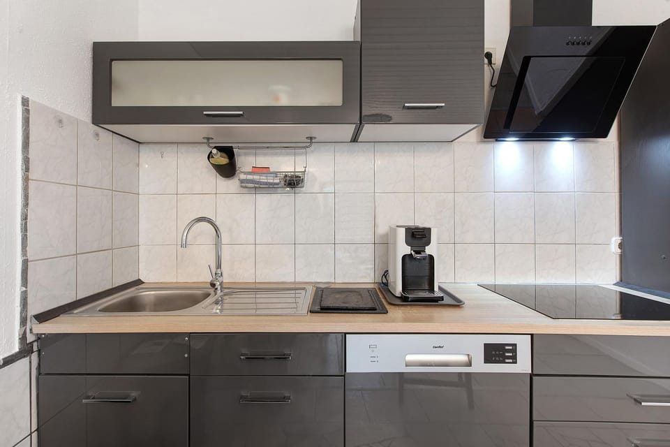 Kitchen or kitchenette, Living room