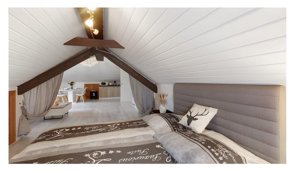 Property building, Living room, Bedroom