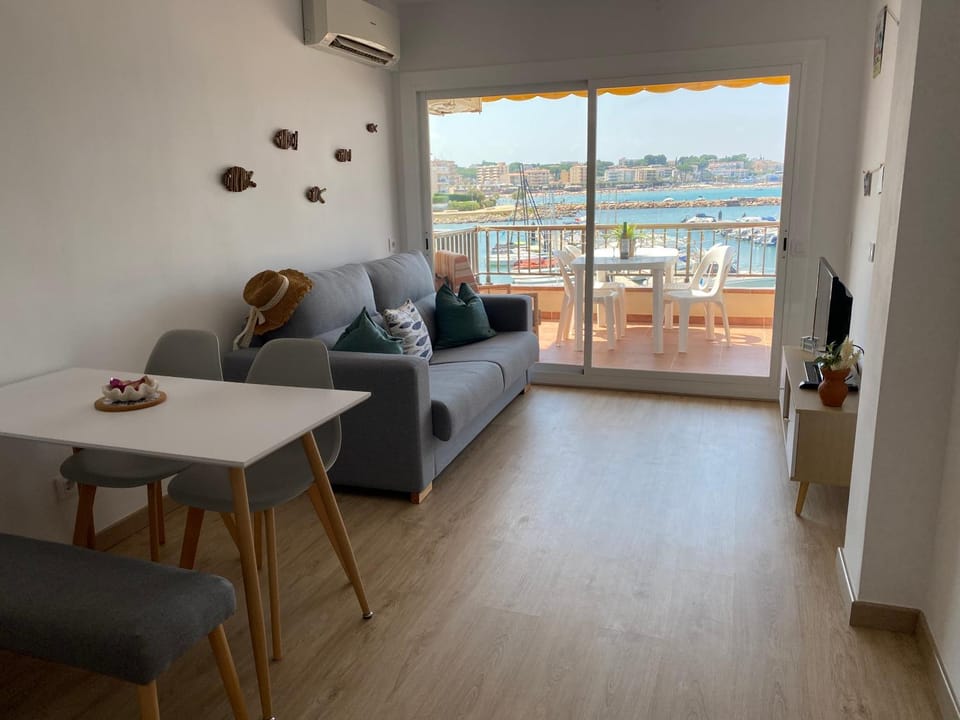 Living room, Sea view, air conditioner