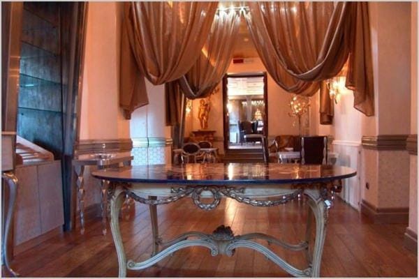 Lobby or reception, Other