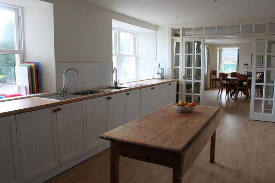 Garbity Farmhouse - beautiful 6-bedroom Farmhouse with open fires House in Scotland