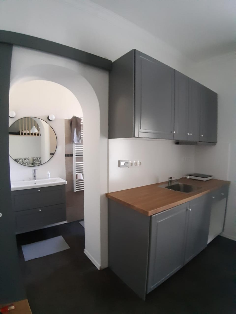 Bathroom, Kitchen or kitchenette