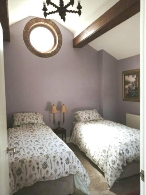 The Jewel in the Crown, countryside escape Apartment in Staffordshire Moorlands District