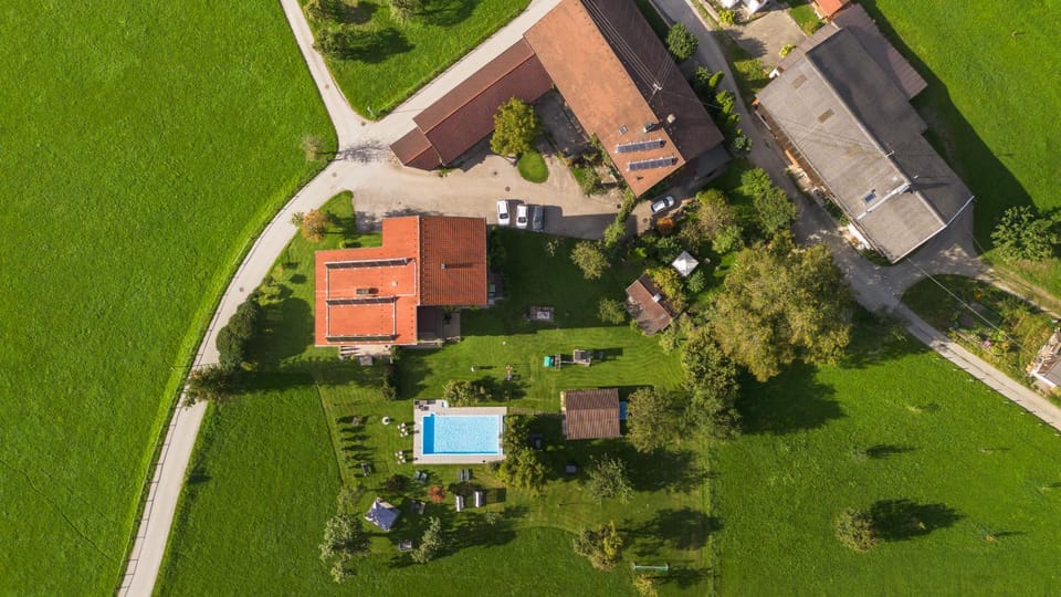 Property building, Bird's eye view, Garden, Pool view