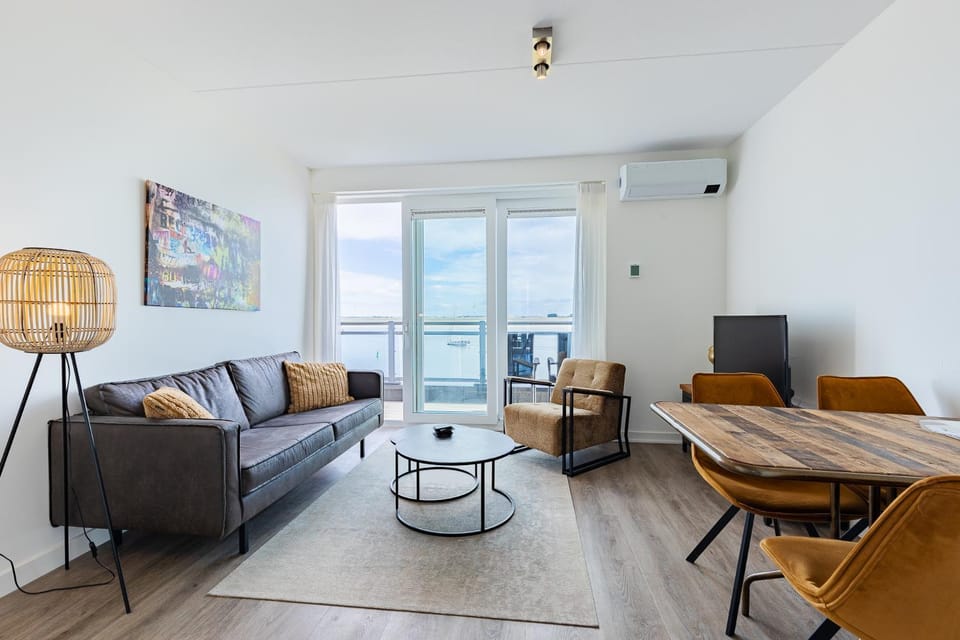 Vakantiewoning aan het water - met 2 balkons - Vista Maris - Nr 22 Apartment in Zeeland, Netherlands