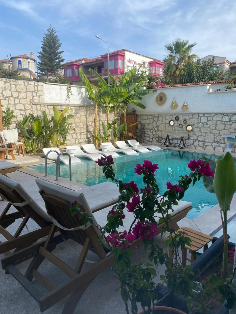 Swimming pool