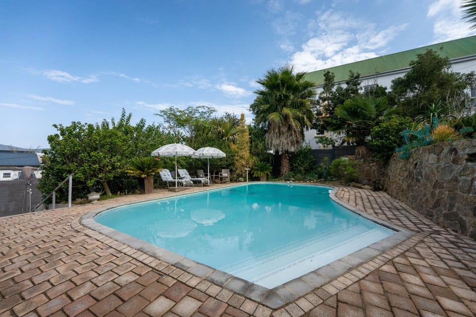 Garden, Swimming pool, Swimming pool